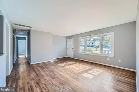 1200 Hillcreek Rd, Pasadena, MD 21122 photo 20