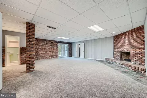 1200 Hillcreek Rd, Pasadena, MD 21122 photo 9
