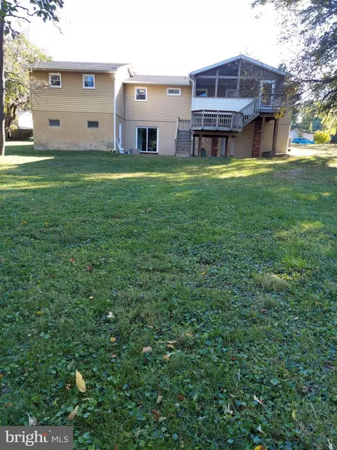 1200 Hillcreek Rd, Pasadena, MD 21122 photo 3
