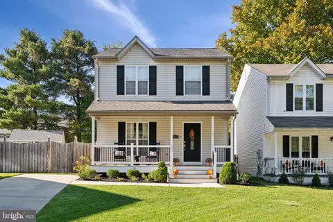 8536 Skipjack Pl, Pasadena, MD 21122