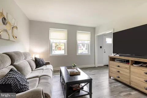 5318 Brookwood, Baltimore, MD 21225