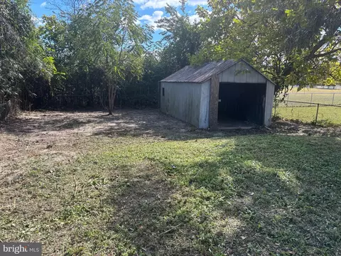 Other - 7611 Paradise Beach Rd, Pasadena, MD 21122 photo 6 of 6