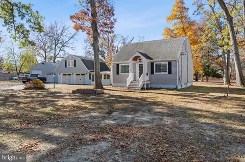7748 Twin Oaks Rd, Severn, MD 21144