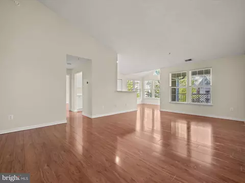 2440 Blue Spring Ct #302, Odenton, MD 21113 photo 10