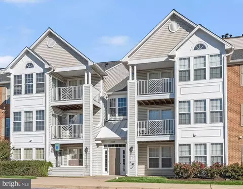 2440 Blue Spring Ct #302, Odenton, MD 21113