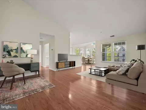 2440 Blue Spring Ct #302, Odenton, MD 21113 photo 2