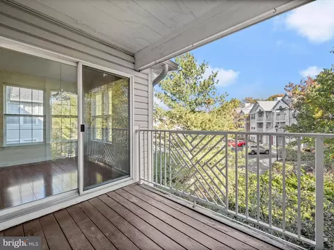 2440 Blue Spring Ct #302, Odenton, MD 21113 photo 6