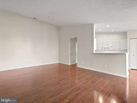 2440 Blue Spring Ct #302, Odenton, MD 21113 photo 11