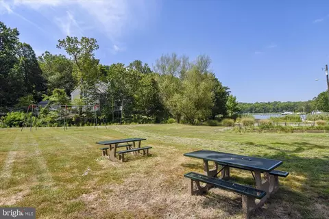 Exterior - 525 Overhill Dr, Edgewater, MD 21037 photo 11 of 13