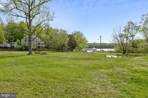 Exterior - 525 Overhill Dr, Edgewater, MD 21037 photo 12 of 13