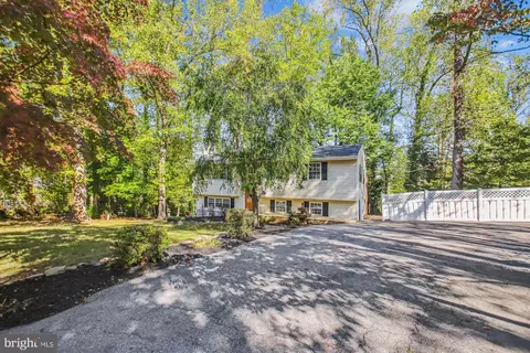 Exterior - 525 Overhill Dr, Edgewater, MD 21037 photo 9 of 13