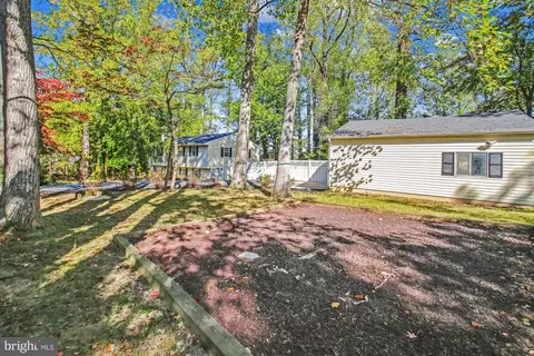 Exterior - 525 Overhill Dr, Edgewater, MD 21037 photo 10 of 13