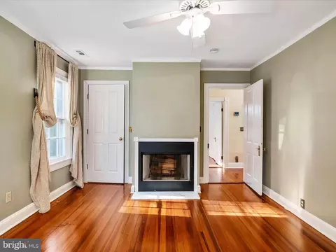 Bedroom - 25 Cathedral St, Annapolis, MD 21401 photo 6 of 7