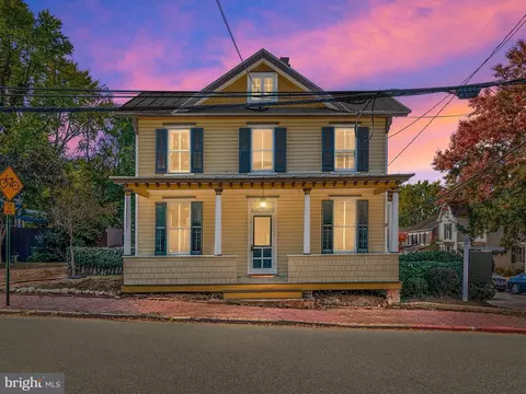 25 Cathedral St, Annapolis, MD 21401