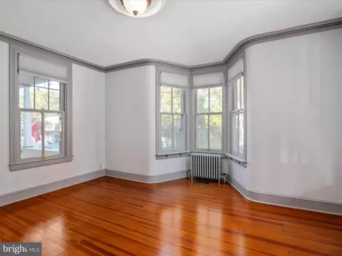 Living - 25 Cathedral St, Annapolis, MD 21401 photo 1 of 3