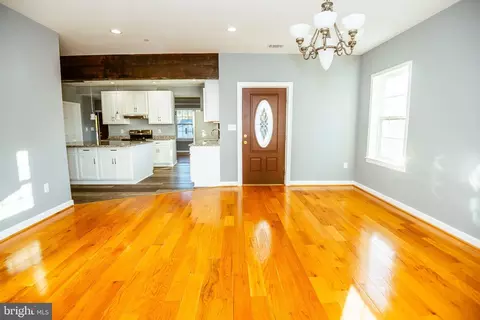 316 Johnson Farm Ln, Glen Burnie, MD 21061