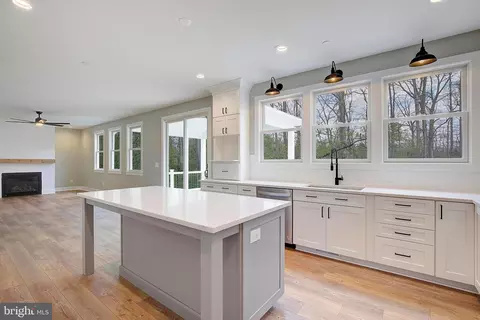 127 Shore Rd, Arnold, MD 21012 photo 17