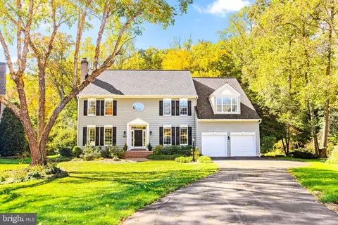 305 Durmont Ln, Annapolis, MD 21401