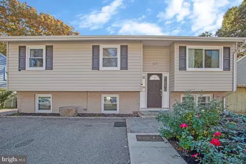 1621 Marlboro Rd, Edgewater, MD 21037