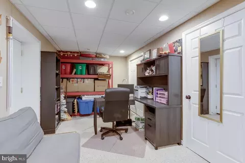 695 209th St, Pasadena, MD 21122 photo 33
