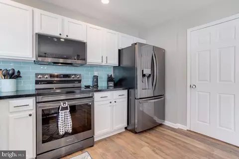 695 209th St, Pasadena, MD 21122 photo 13