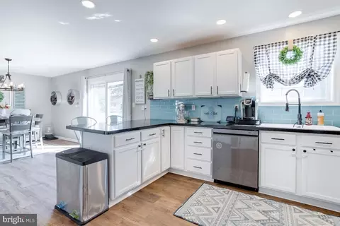 695 209th St, Pasadena, MD 21122 photo 14