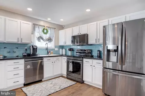 695 209th St, Pasadena, MD 21122 photo 12