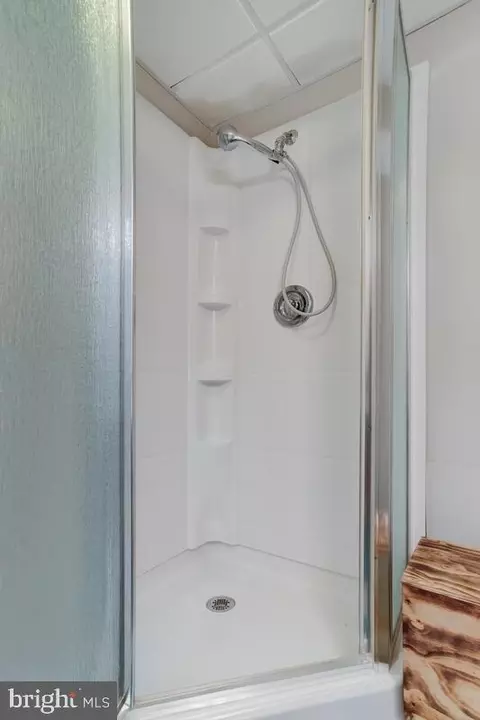695 209th St, Pasadena, MD 21122 photo 36