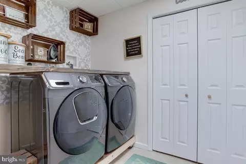 695 209th St, Pasadena, MD 21122 photo 37