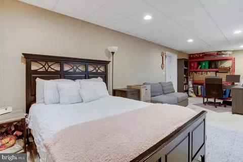 695 209th St, Pasadena, MD 21122 photo 31