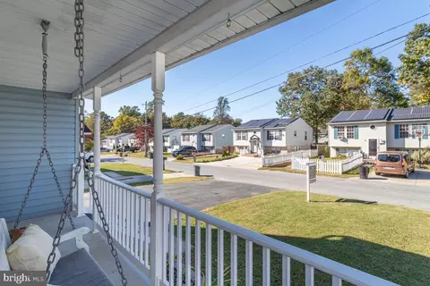 695 209th St, Pasadena, MD 21122 photo 5