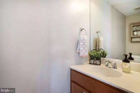 695 209th St, Pasadena, MD 21122 photo 18