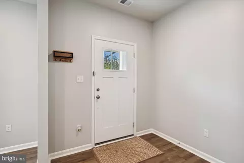 Entry Way - 312 Bright Light Ct, Edgewater, MD 21037 photo 7 of 8