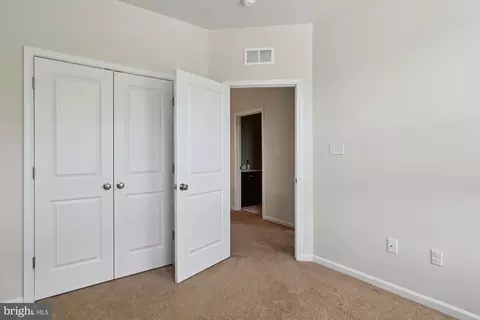 Entry Way - 312 Bright Light Ct, Edgewater, MD 21037 photo 6 of 8