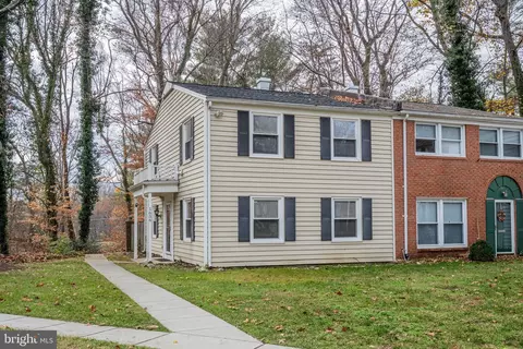 1656 Wilkshire Dr, Crofton, MD 21114