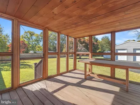 12 Disney Ave, Pasadena, MD 21122 photo 24