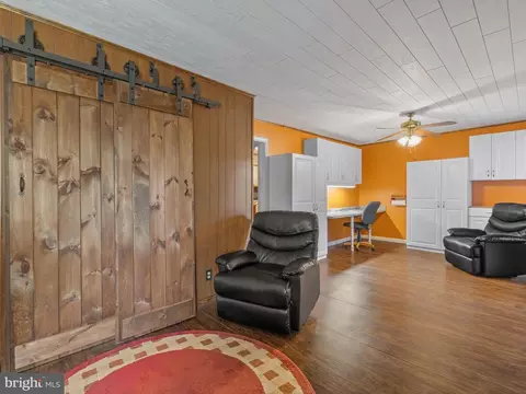 12 Disney Ave, Pasadena, MD 21122 photo 8
