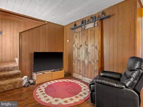 12 Disney Ave, Pasadena, MD 21122 photo 17