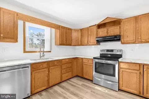 Kitchen - 7520 Cranberry Ct, Hanover, MD 21076 photo 2 of 4