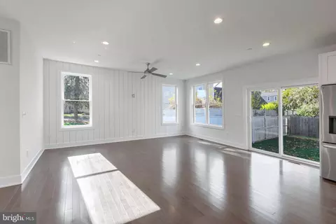 1127 Shore Dr, Edgewater, MD 21037 photo 6