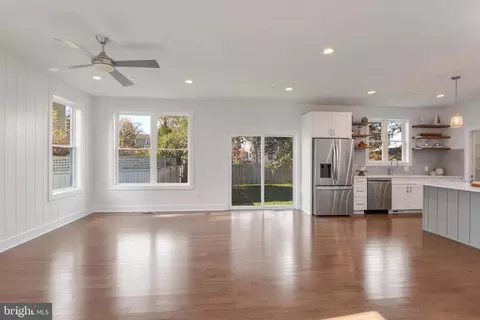 1127 Shore Dr, Edgewater, MD 21037 photo 5