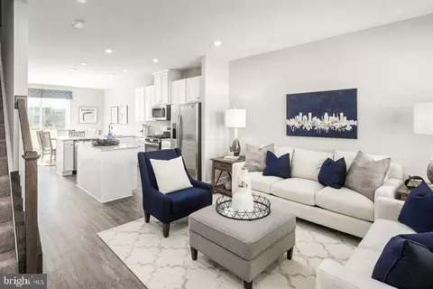 Entry Way - 162 Bethlehem Place Dr, Brooklyn Park, MD 21225 photo 2 of 9