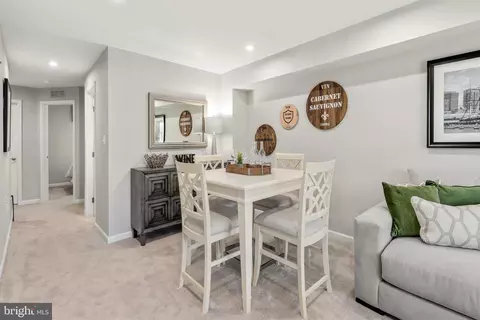 Entry Way - 162 Bethlehem Place Dr, Brooklyn Park, MD 21225 photo 9 of 9