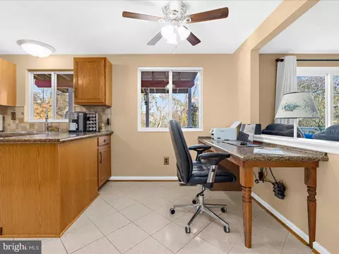 2904 Rockingham Ct, Pasadena, MD 21122 photo 15