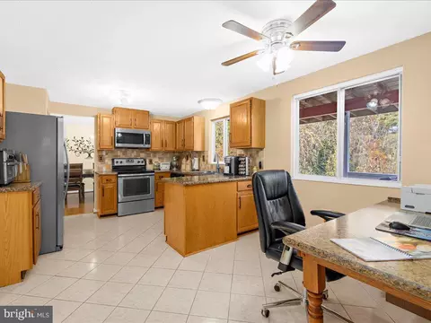 2904 Rockingham Ct, Pasadena, MD 21122 photo 16