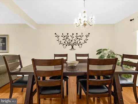 2904 Rockingham Ct, Pasadena, MD 21122 photo 9