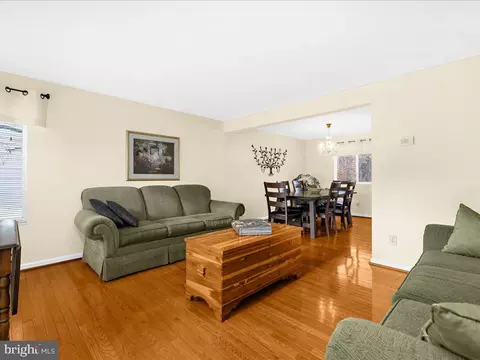2904 Rockingham Ct, Pasadena, MD 21122 photo 4