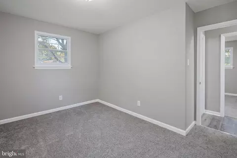 775 Woods Rd, Pasadena, MD 21122 photo 26