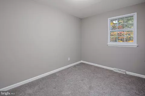 775 Woods Rd, Pasadena, MD 21122 photo 27