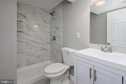 775 Woods Rd, Pasadena, MD 21122 photo 35